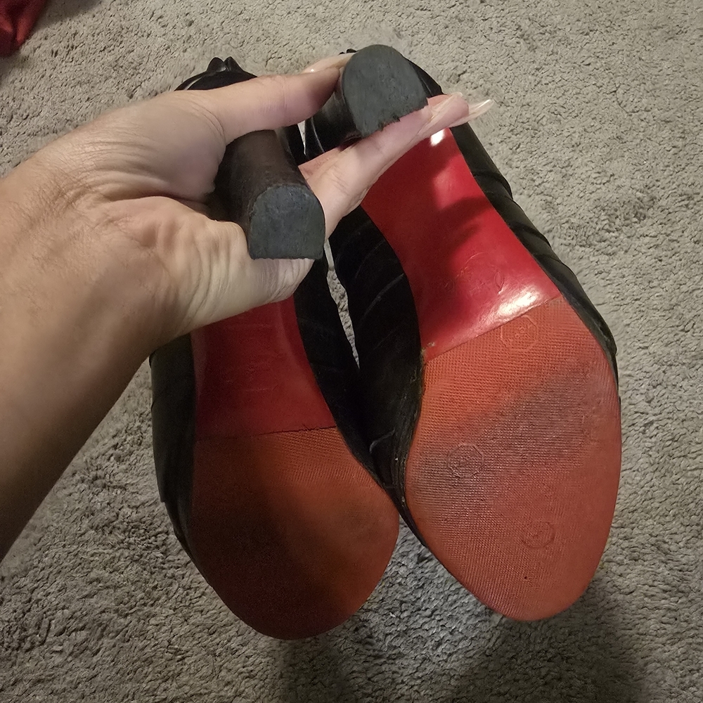 Black Leather Women's Heels - Picture 4 of 5